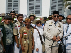 Pose Bersama Sukarno-hatta